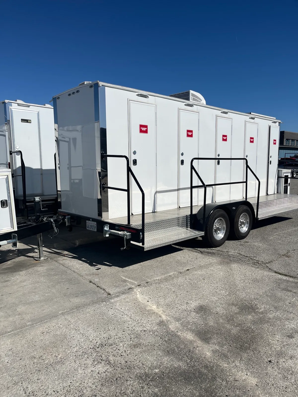 5-Room Changing Trailer exterior
