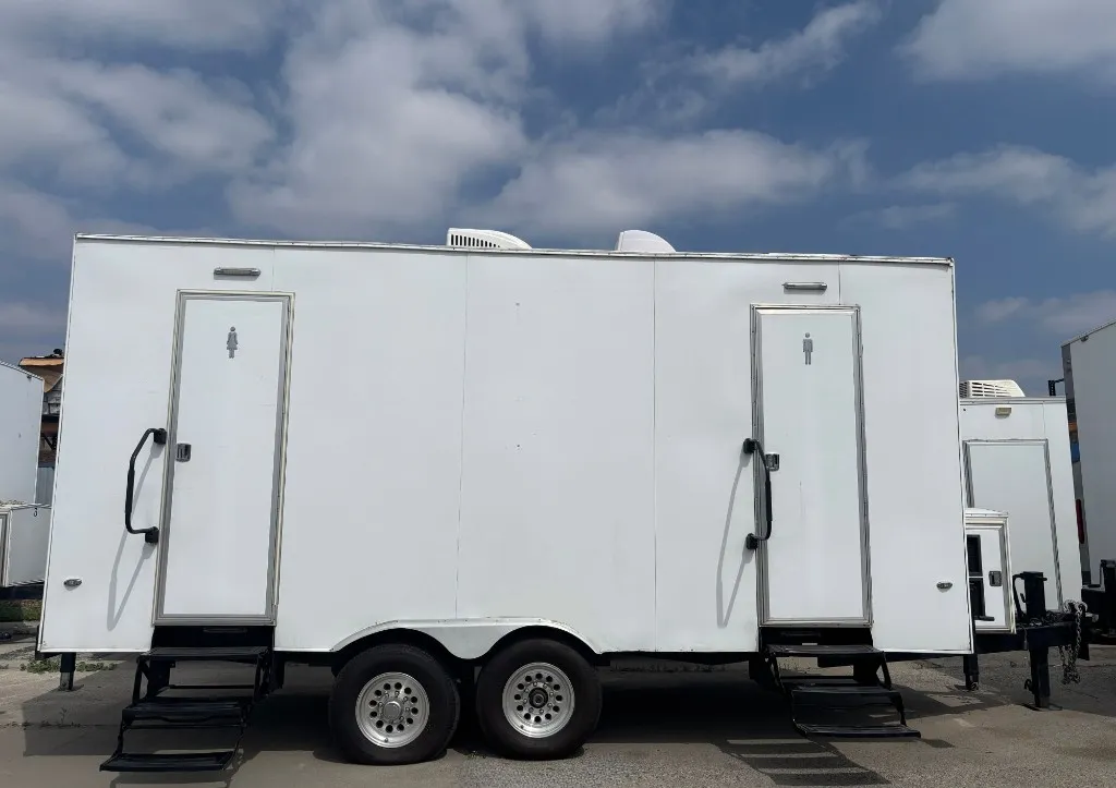 6-Unit exterior
