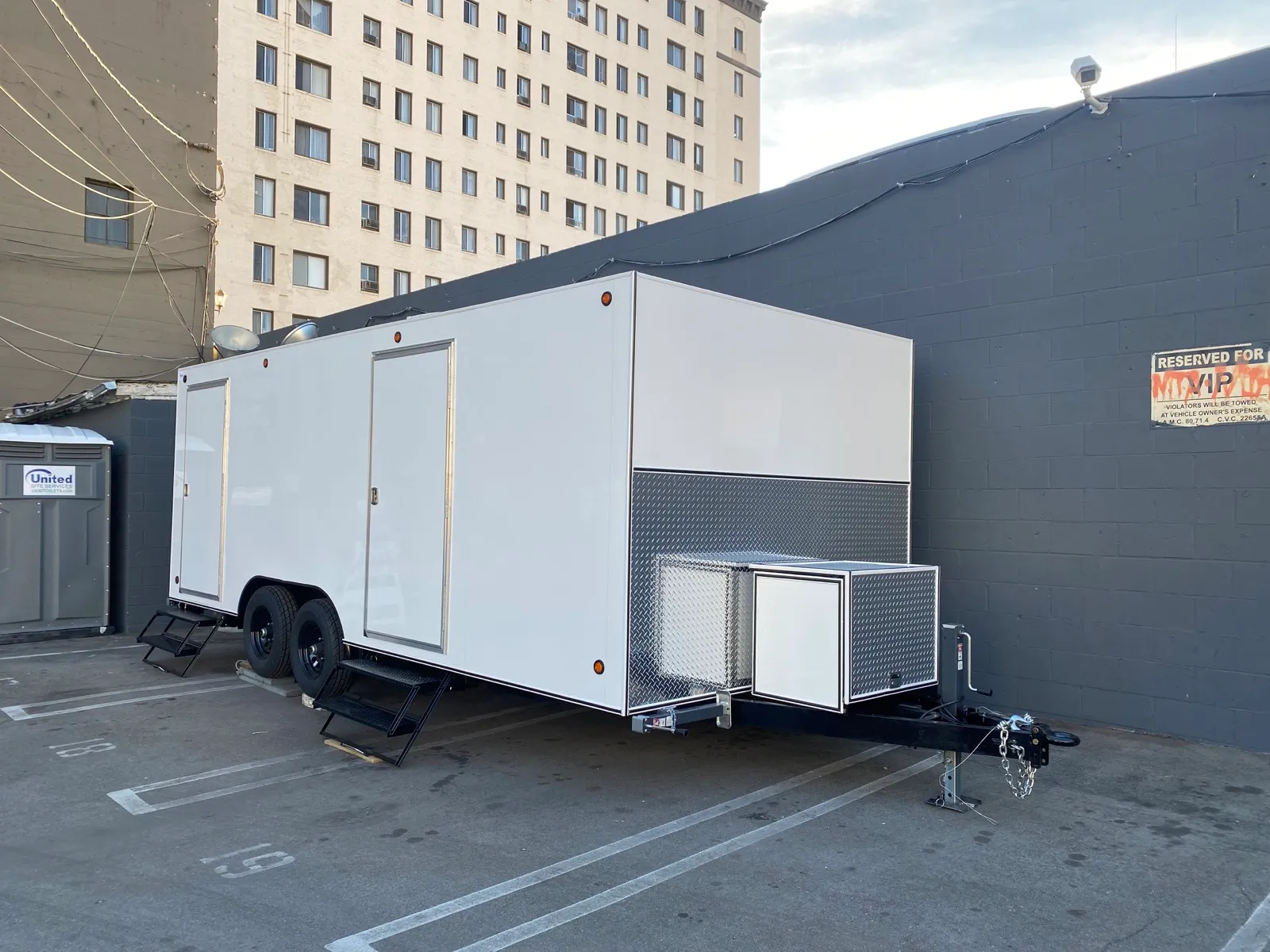 Wardrobe / Changing Trailer exterior